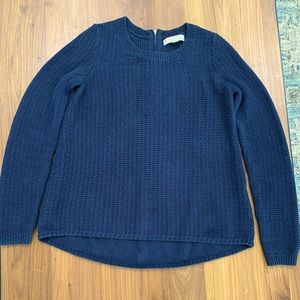 Super soft dark Navy blue Banana Republic sweater